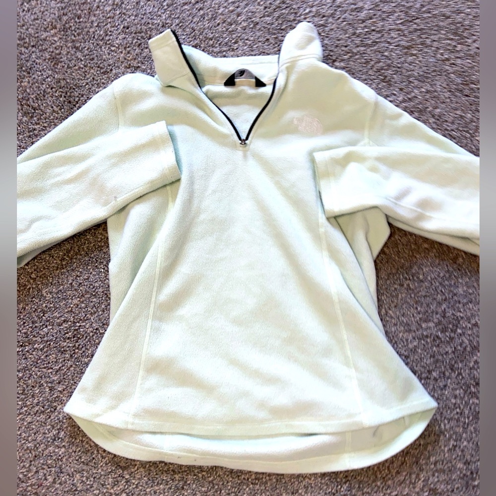 The North face pullover